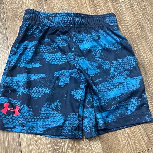 Under Armour Boys Size 4 Blue Shorts | Pink Logo | EUC - Picture 1 of 3